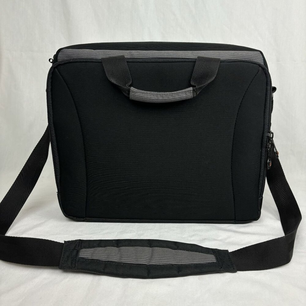 SwissGear Wenger Black & Gray Laptop Bag - Multiple Compartments Durable Fabric. - Picture 2 of 16